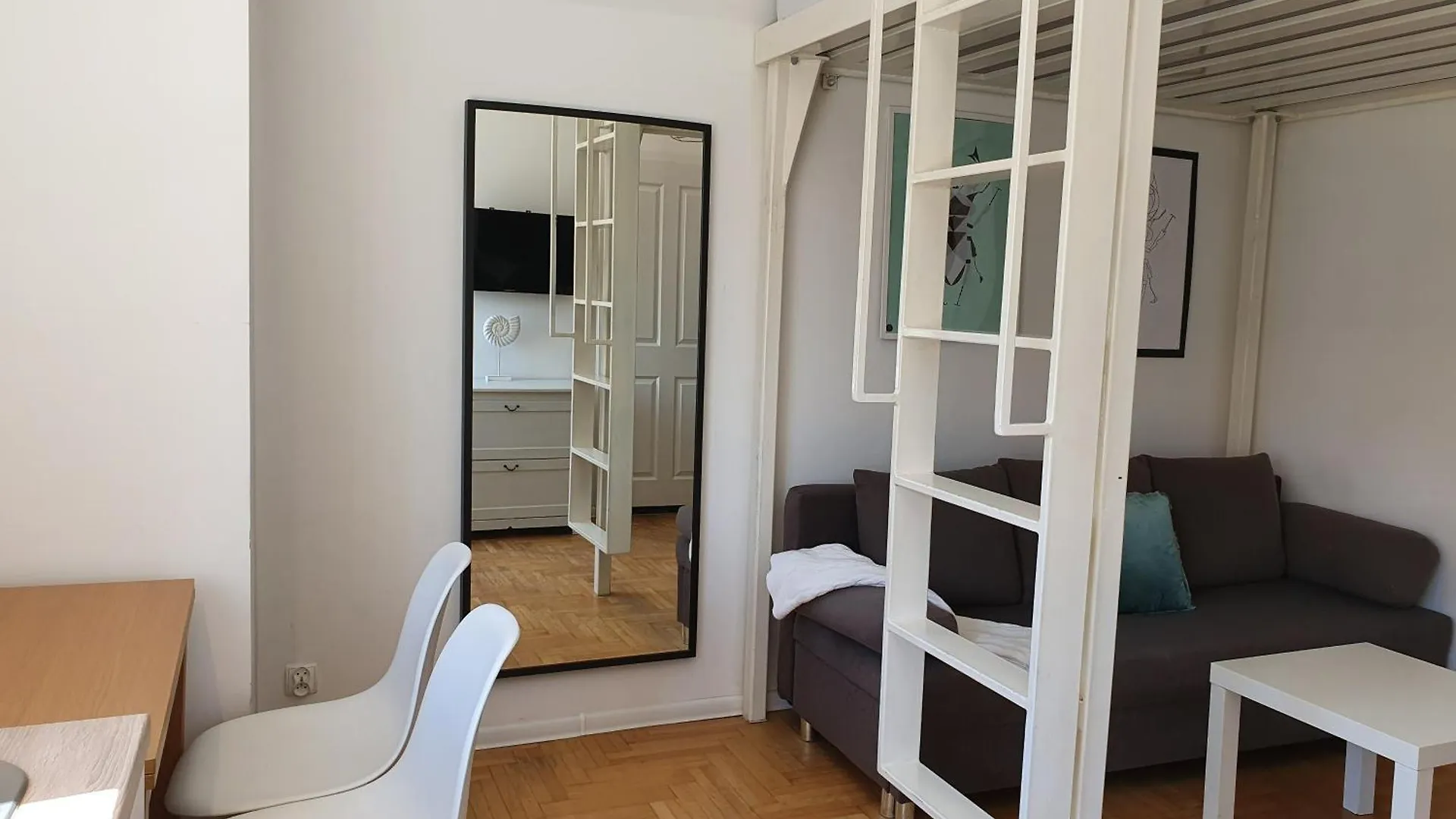 Apartment Noclegi Na Grunwaldzkiej W Sopocie Sopot